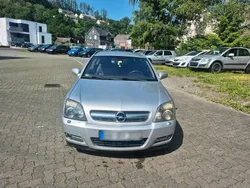 Silber Gebraucht 2005 Opel Signum Kombi | 3.250 € (Teuer)