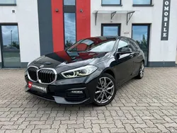Schwarz Gebraucht 2021 BMW 120 Sport Line Kleinwagen | 24.500 € (Etwas zu teuer)