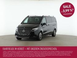 Schwarz Gebraucht 2024 Mercedes V300 Avantgarde Van / Kleinbus | 70.470 € (Guter Preis)