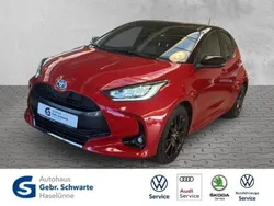 Rot Gebraucht 2022 Toyota Yaris Hybrid Style Kleinwagen | 20.390 € (Guter Preis)