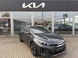 Grau Gebraucht 2023 Kia XCeed Spirit SUV | 22.990 € (Fairer Preis)