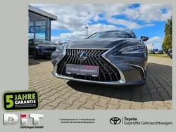 Obsidiangrau Neu 2025 Lexus ES300H Luxury Line Limousine | 54.990 € (Fairer Preis)