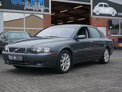 Grau Gebraucht 2004 Volvo S80 Summum Limousine | 9.890 €