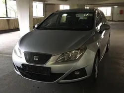 Silber Gebraucht 2011 Seat Ibiza ST Kombi | 3.500 € (Etwas zu teuer)