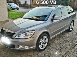 Beige Gebraucht 2010 Skoda Octavia LAURIN & KLEMENT Kombi | 6.500 €