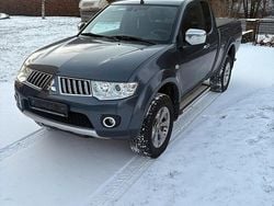Grau Gebraucht 2010 Mitsubishi L200 Abholung | 10.500 € (Fairer Preis)