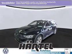 Deep black perleffekt, pearl effect Gebraucht 2022 VW Passat Alltrack Kombi | 29.000 € (Guter Preis)