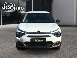Weiss Gebraucht 2023 Citroën C4 Limousine | 19.666 € (Fairer Preis)