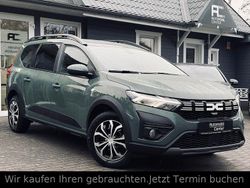 Grün Gebraucht 2024 Dacia Jogger Expression Van / Kleinbus | 17.980 € (Fairer Preis)