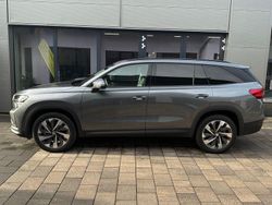 Graphite graumetallic (metallic) Gebraucht 2024 Skoda Kodiaq Selection SUV | 42.650 € (Superpreis)