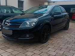 Schwarz Gebraucht 2005 Opel Astra GTC Coupé | 3.750 € (Fairer Preis)