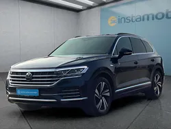 Blau Gebraucht 2023 VW Touareg SUV | 58.449 € (Guter Preis)