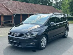 Schwarz Gebraucht 2018 VW Touran Sound Van / Kleinbus | 11.200 € (Fairer Preis)
