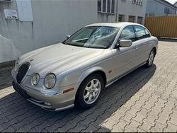 Silber Gebraucht 1999 Jaguar S-Type S Limousine | 2.000 €