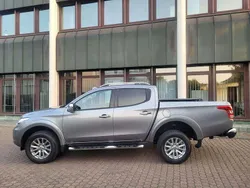 Platinumgrau (m) Gebraucht 2017 Mitsubishi L200 Top Abholung | 24.900 € (Fairer Preis)