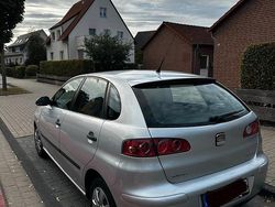 Silber Gebraucht 2004 Seat Ibiza Kleinwagen | 1.050 € (Fairer Preis)