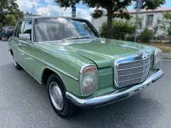 Grün Gebraucht 1975 Mercedes W115 Limousine | 5.999 €