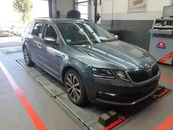 Grau Gebraucht 2020 Skoda Octavia Soleil Kombi | 17.990 € (Superpreis)