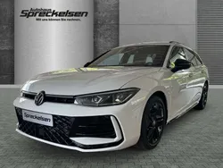 Pure white (weiß) Neu 2025 VW Passat R-line Kombi | 68.620 €