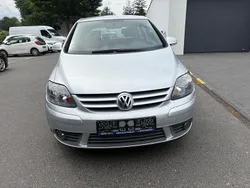 Grau Gebraucht 2006 VW Golf Plus Goal Van / Kleinbus | 5.800 € (Fairer Preis)