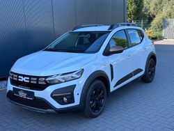 Weiß Gebraucht 2024 Dacia Sandero Expression Kleinwagen | 17.990 € (Fairer Preis)