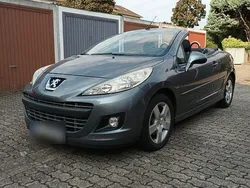 Grau Gebraucht 2010 Peugeot 207 Cabrio | 4.800 €