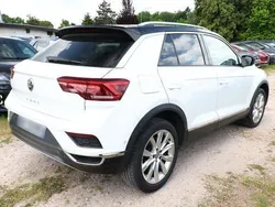 Pure white pure white Gebraucht 2018 VW T-Roc Sportline SUV | 20.868 € (Etwas zu teuer)