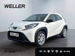 Weiss Neu 2025 Toyota Aygo X-play Kleinwagen | 14.790 €