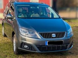 Grau Gebraucht 2014 Seat Alhambra Van / Kleinbus | 10.400 € (Guter Preis)
