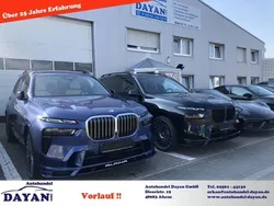 Saphiraschwarz metallic (metallic) Gebraucht 2024 BMW M8 Performance Coupé | 124.900 € (Teuer)