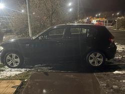 Schwarz Gebraucht 2005 BMW 116 Kleinwagen | 3.400 €