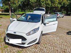 Weiß Gebraucht 2017 Ford Fiesta Trend Limousine | 7.750 € (Guter Preis)