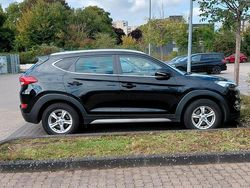 Schwarz Gebraucht 2017 Hyundai Tucson SUV | 13.800 €