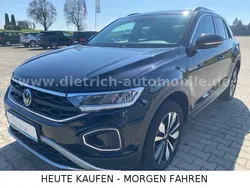 Deep black perleffekt (metallic) Gebraucht 2023 VW T-Roc Move SUV | 20.490 € (Fairer Preis)
