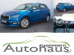 Blau Gebraucht 2024 Skoda Fabia Selection Limousine | 15.950 € (Guter Preis)