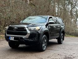 Schwarz Gebraucht 2024 Toyota HiLux Abholung | 41.000 € (Fairer Preis)