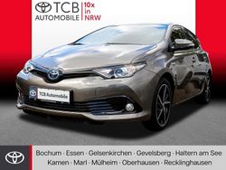 Platinum bronze metallic Gebraucht 2018 Toyota Auris Hybrid Basis Limousine | 17.489 € (Fairer Preis)