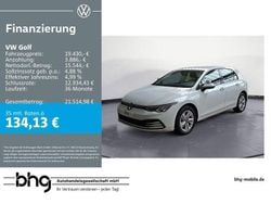 Weiß Gebraucht 2023 VW Golf Life Limousine | 19.430 € (Guter Preis)