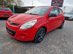 Rot Gebraucht 2010 Hyundai i20 Classic Limousine | 2.490 € (Fairer Preis)