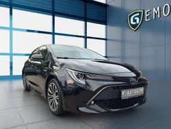 Schwarz Gebraucht 2021 Toyota Corolla Hybrid Team Limousine | 19.890 € (Fairer Preis)