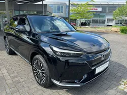 Crystal black (schwarz) Gebraucht 2024 Honda e:Ny1 Advance SUV | 29.980 €
