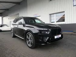 Schwarz Gebraucht 2024 BMW X7 M Sport SUV | 83.900 € (Superpreis)