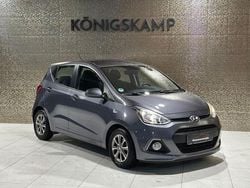 Braun Gebraucht 2015 Hyundai i10 Edition Kleinwagen | 6.690 € (Fairer Preis)