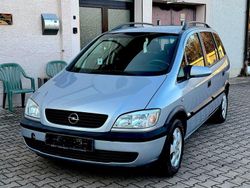 Silber Gebraucht 2002 Opel Zafira Edition Van / Kleinbus | 1.000 € (Superpreis)