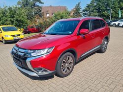 Rot Gebraucht 2017 Mitsubishi Outlander Edition SUV | 17.490 € (Fairer Preis)