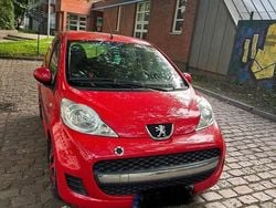 Rot Gebraucht 2011 Peugeot 107 Kleinwagen | 2.500 € (Fairer Preis)