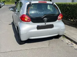 Silber Gebraucht 2006 Toyota Aygo Kleinwagen | 1.750 € (Teuer)