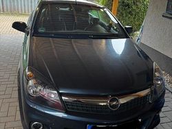 Blau Gebraucht 2008 Opel Astra Cabriolet Cabrio | 5.000 € (Fairer Preis)