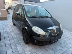 Schwarz Gebraucht 2007 Lancia Musa Van / Kleinbus | 900 € (Superpreis)