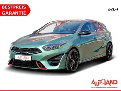 Grün Gebraucht 2023 Kia Ceed GT 2 Limousine | 29.990 € (Etwas zu teuer)